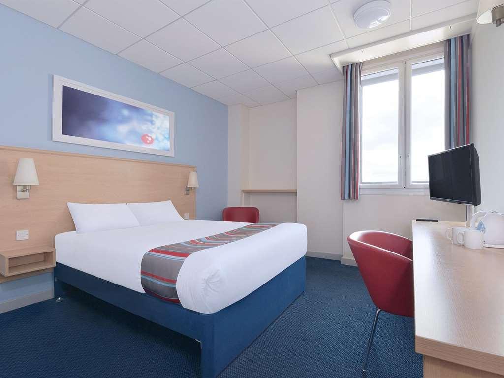 Travelodge Wirral Eastham Hooton Zimmer foto